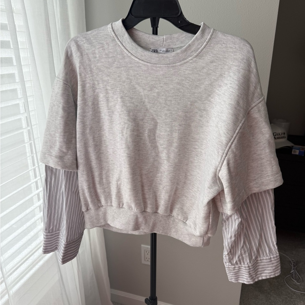 Zara Light Gray Ribbed Collar Sweatshirt
